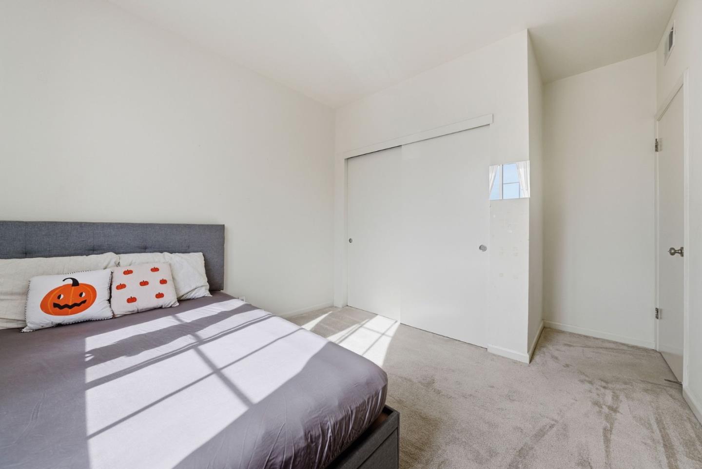 Detail Gallery Image 21 of 37 For 607 Arcadia Ter #204,  Sunnyvale,  CA 94085 - 3 Beds | 2 Baths