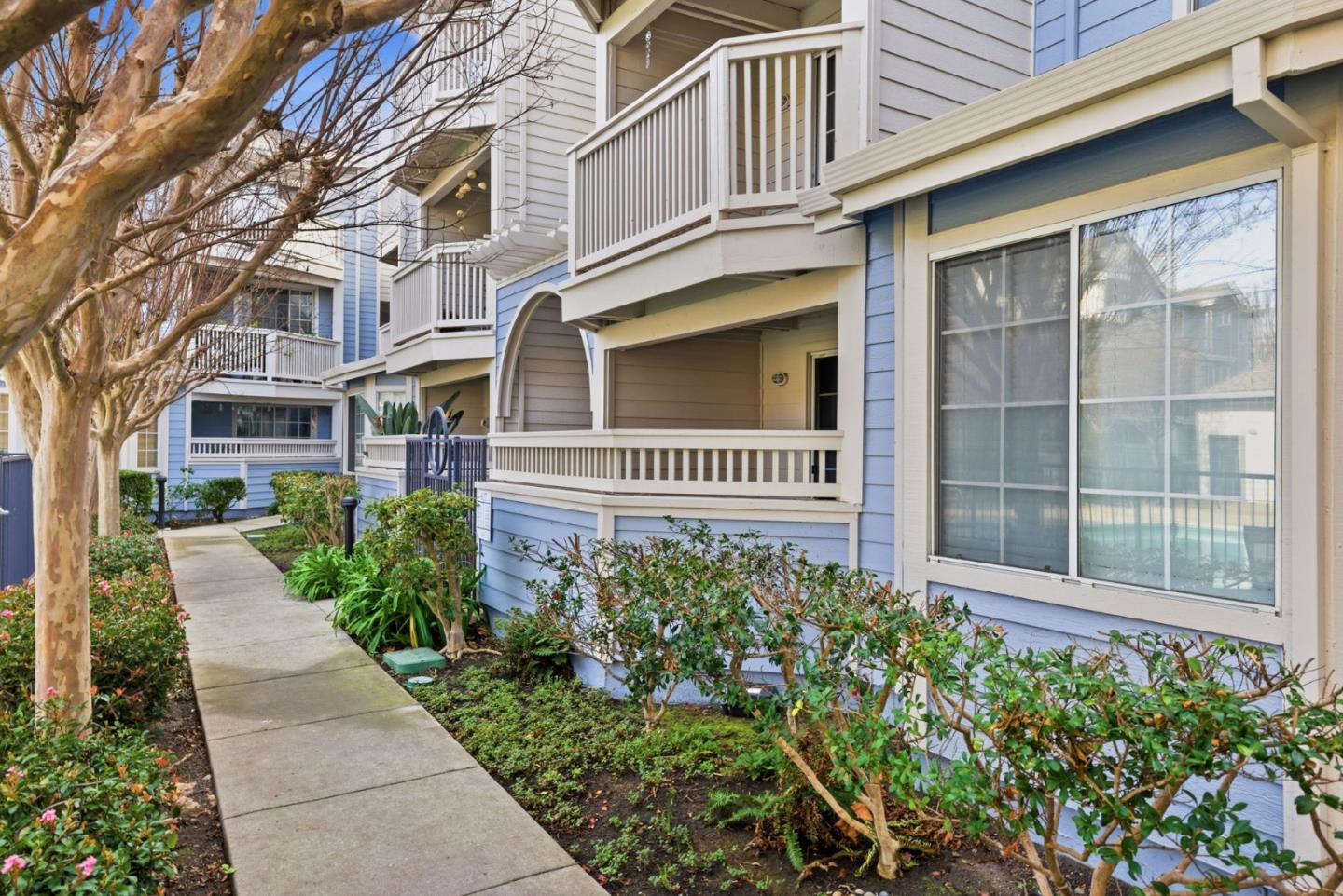Detail Gallery Image 29 of 37 For 607 Arcadia Ter #204,  Sunnyvale,  CA 94085 - 3 Beds | 2 Baths