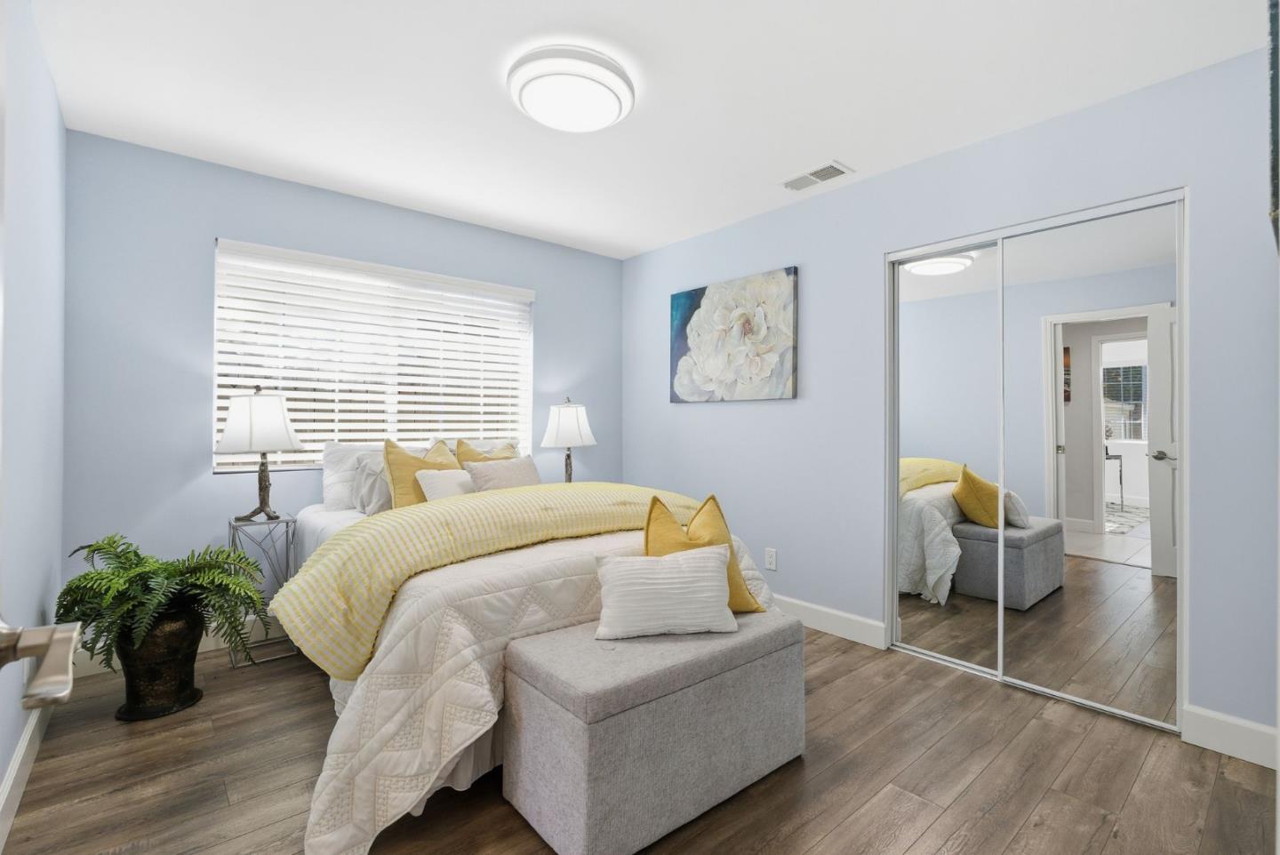 Detail Gallery Image 21 of 49 For 2212 Dumbarton Ave, East Palo Alto,  CA 94303 - 4 Beds | 3 Baths