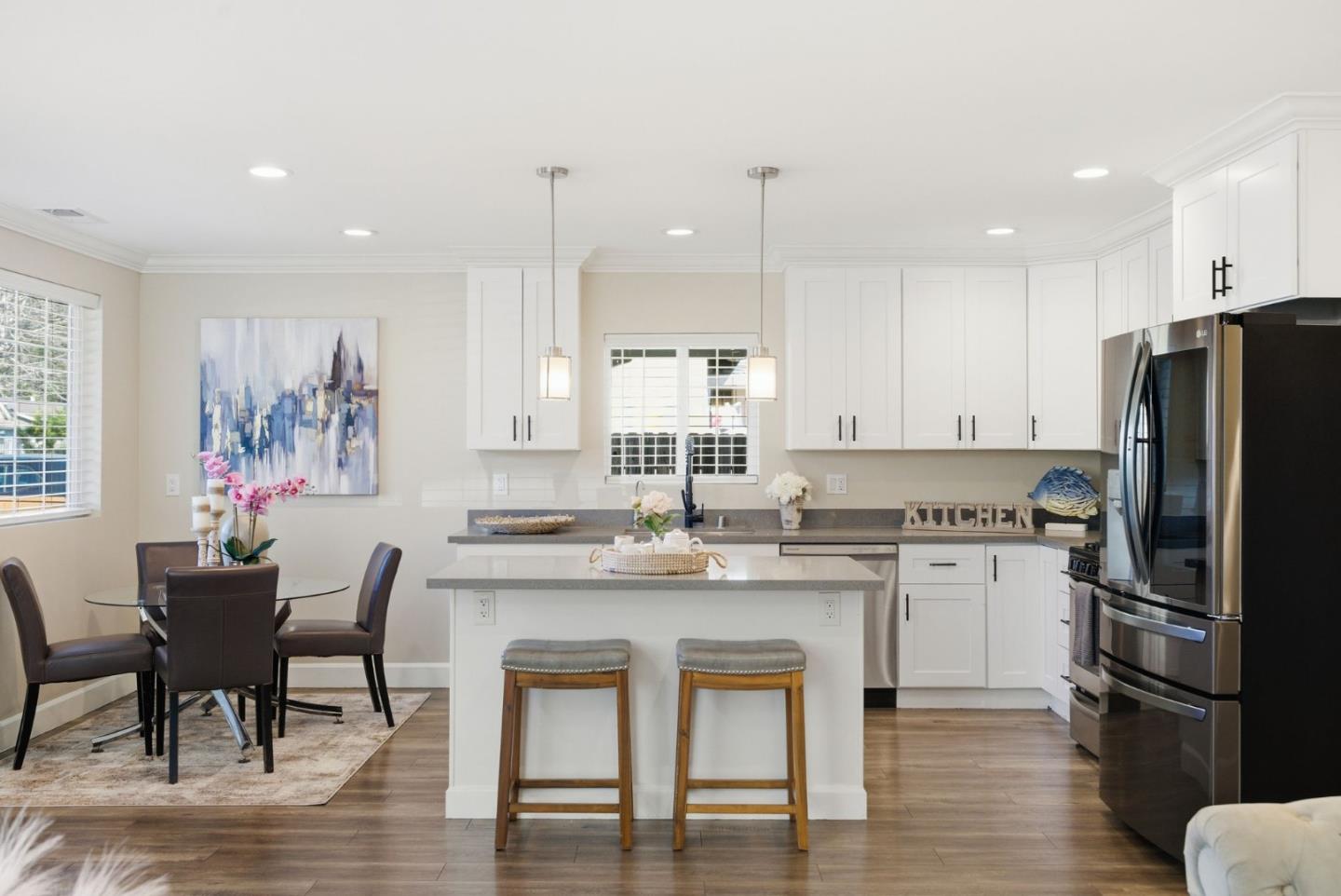 Detail Gallery Image 8 of 49 For 2212 Dumbarton Ave, East Palo Alto,  CA 94303 - 4 Beds | 3 Baths