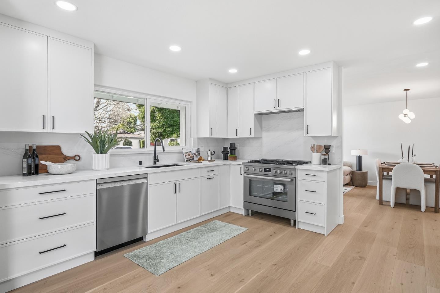 Detail Gallery Image 10 of 49 For 2243 Emmett Ct, Santa Clara,  CA 95051 - 4 Beds | 3 Baths