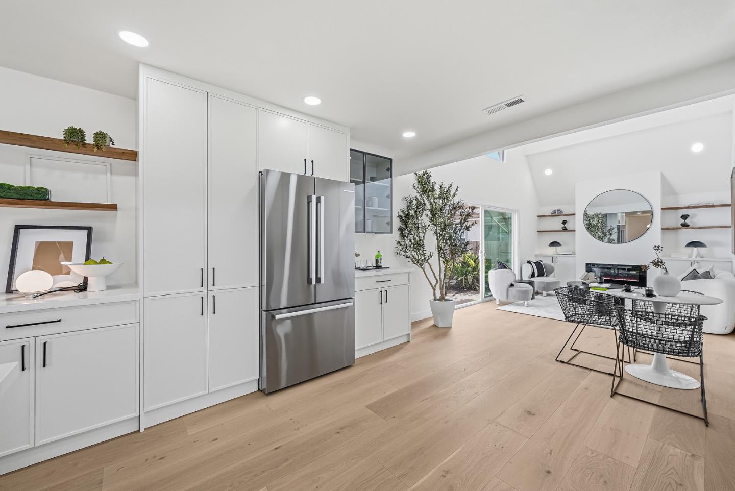 Detail Gallery Image 12 of 49 For 2243 Emmett Ct, Santa Clara,  CA 95051 - 4 Beds | 3 Baths