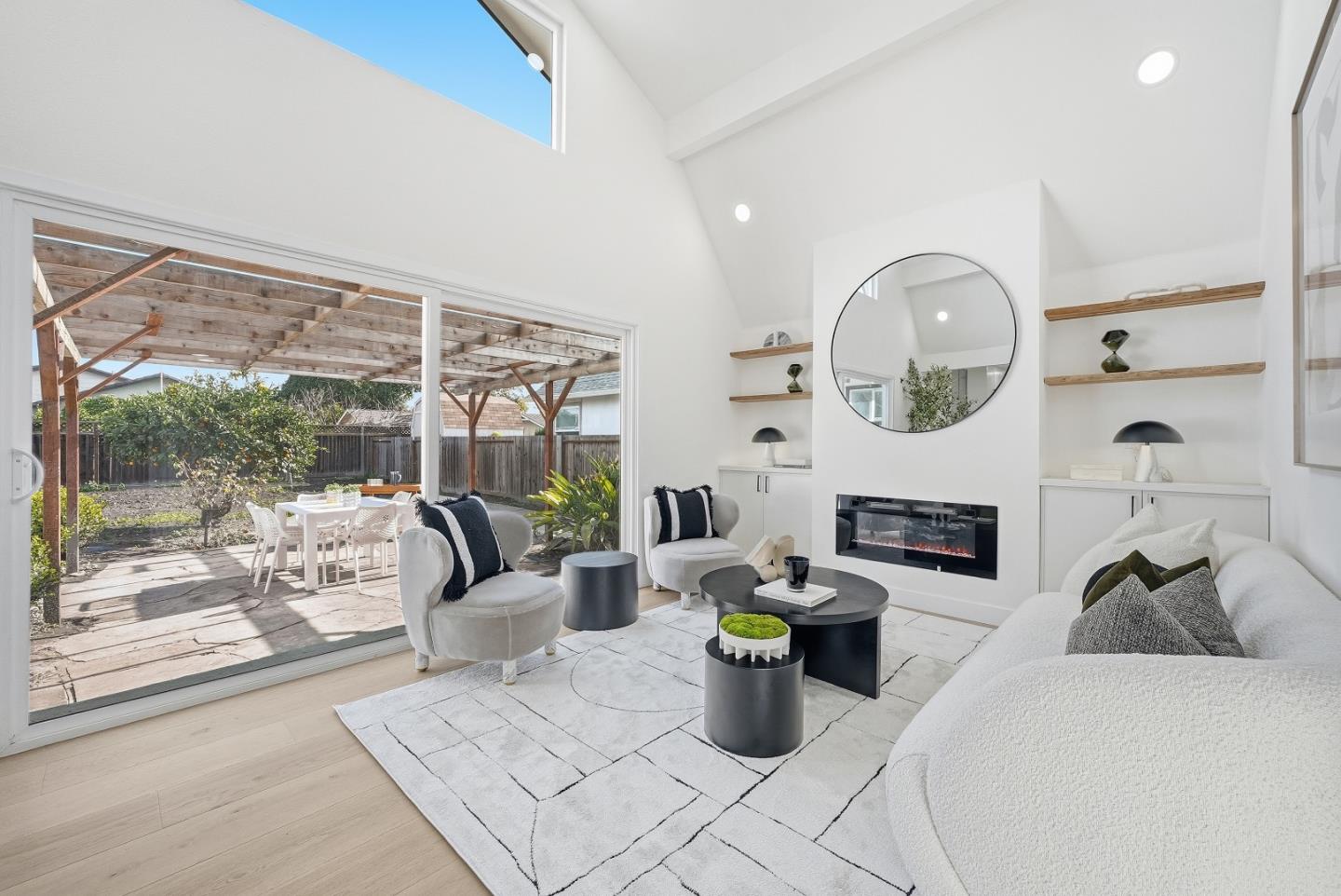 Detail Gallery Image 17 of 49 For 2243 Emmett Ct, Santa Clara,  CA 95051 - 4 Beds | 3 Baths