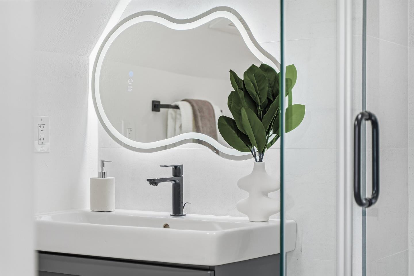 Detail Gallery Image 35 of 49 For 2243 Emmett Ct, Santa Clara,  CA 95051 - 4 Beds | 3 Baths