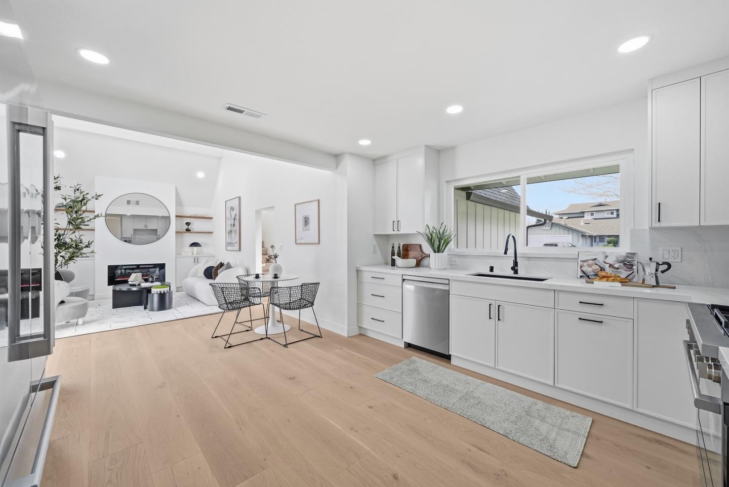 Detail Gallery Image 9 of 49 For 2243 Emmett Ct, Santa Clara,  CA 95051 - 4 Beds | 3 Baths