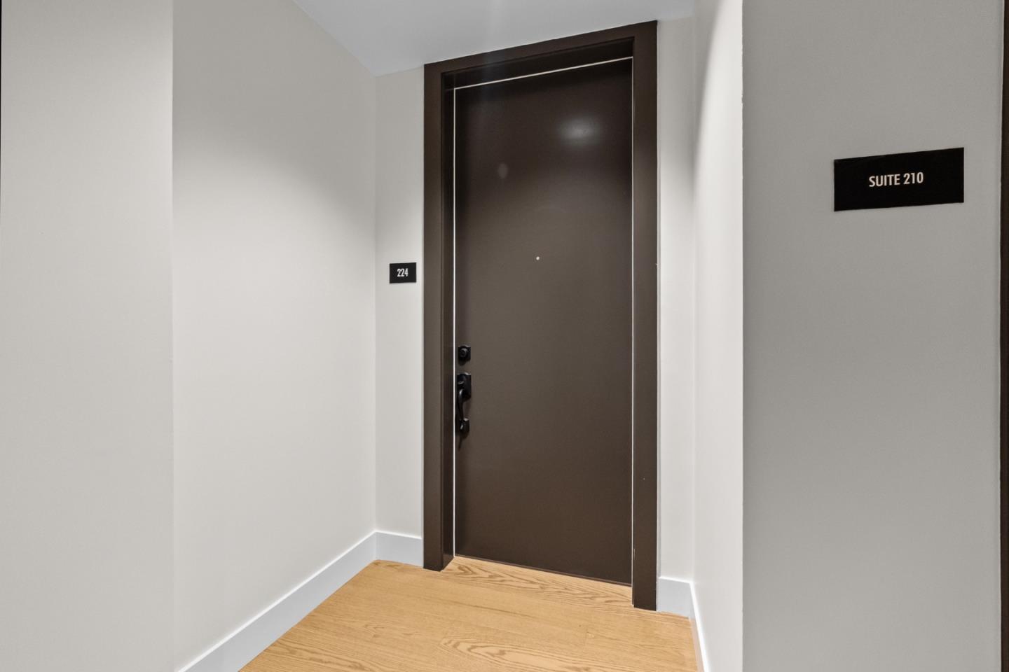 Detail Gallery Image 2 of 31 For 4115 El Camino Real #224,  Palo Alto,  CA 94306 - 1 Beds | 1 Baths