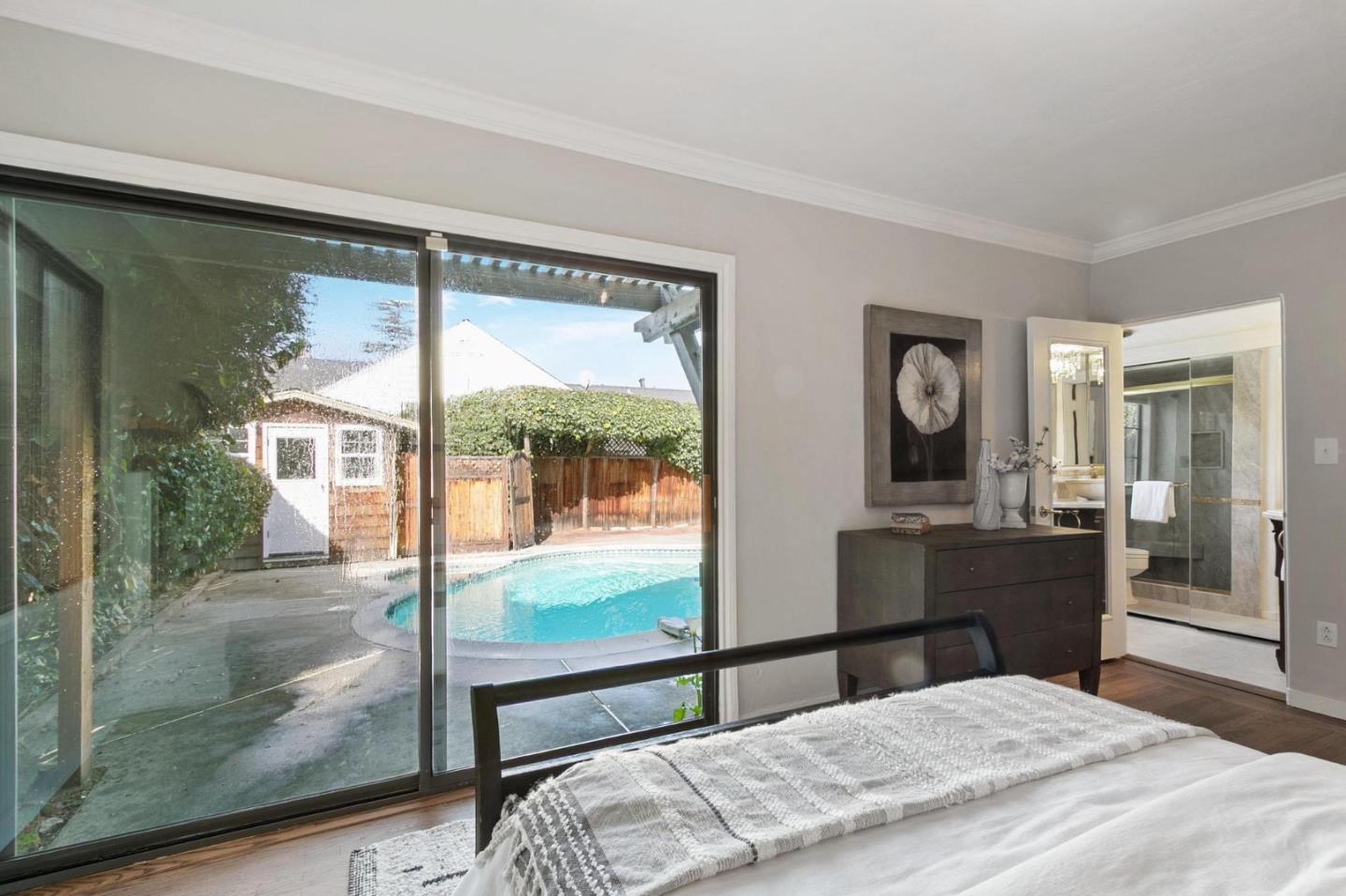 Detail Gallery Image 18 of 24 For 2084 Saint Francis Way, San Carlos,  CA 94070 - 3 Beds | 2/1 Baths