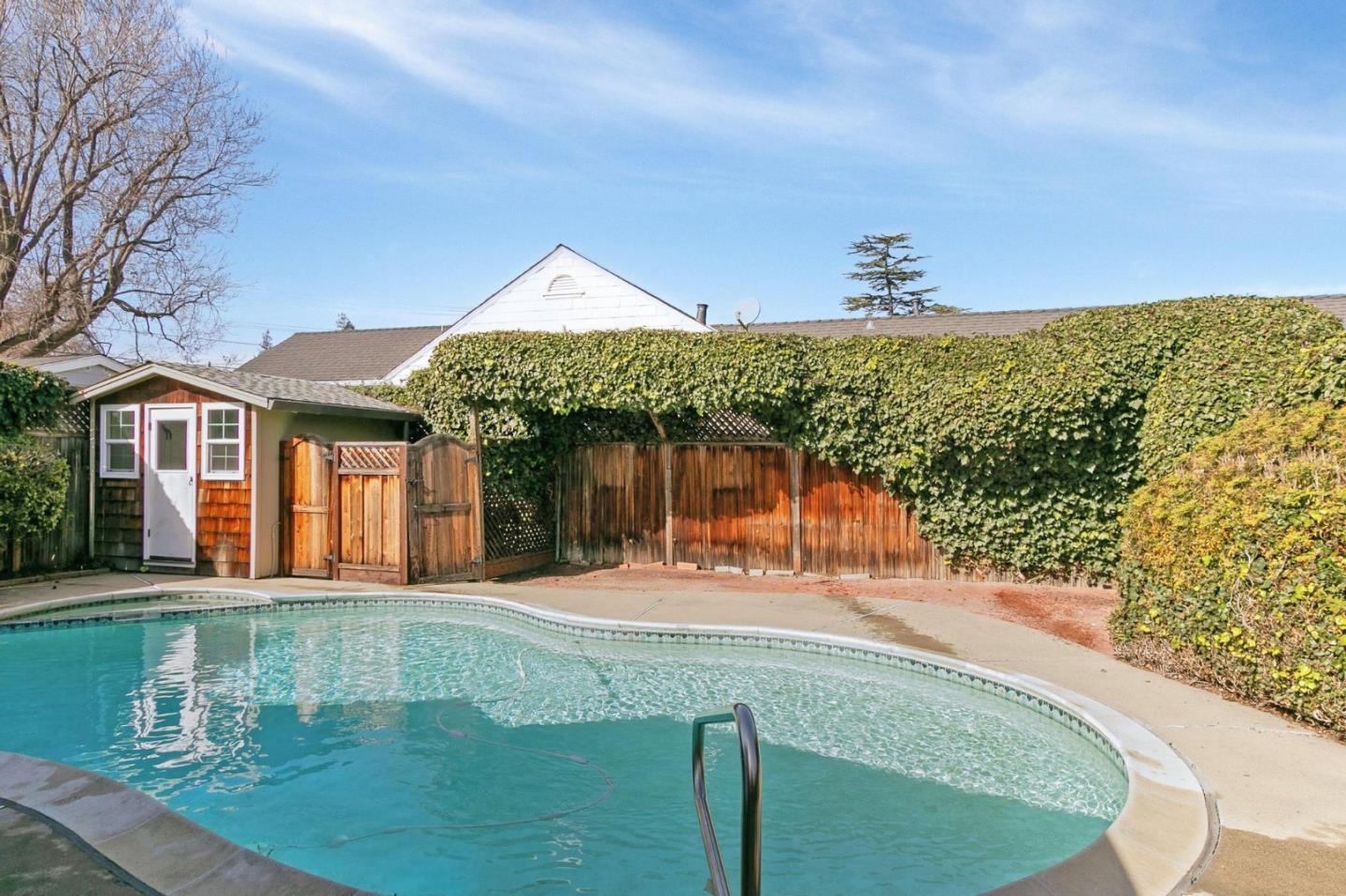 Detail Gallery Image 24 of 24 For 2084 Saint Francis Way, San Carlos,  CA 94070 - 3 Beds | 2/1 Baths