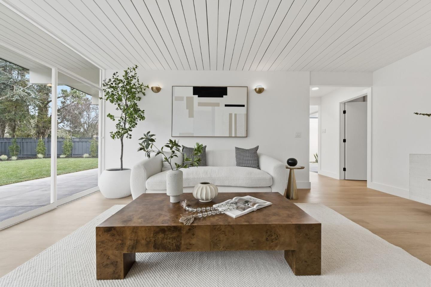 Detail Gallery Image 10 of 42 For 1907 Ticonderoga Dr, San Mateo,  CA 94402 - 4 Beds | 2/1 Baths