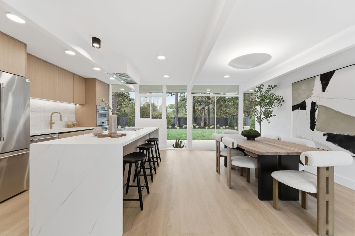 Detail Gallery Image 13 of 42 For 1907 Ticonderoga Dr, San Mateo,  CA 94402 - 4 Beds | 2/1 Baths