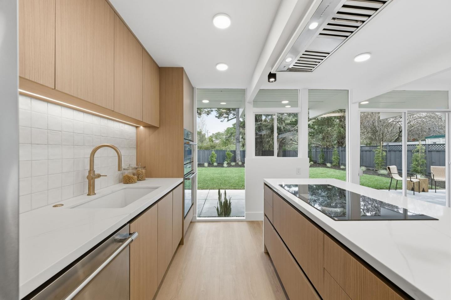 Detail Gallery Image 18 of 42 For 1907 Ticonderoga Dr, San Mateo,  CA 94402 - 4 Beds | 2/1 Baths