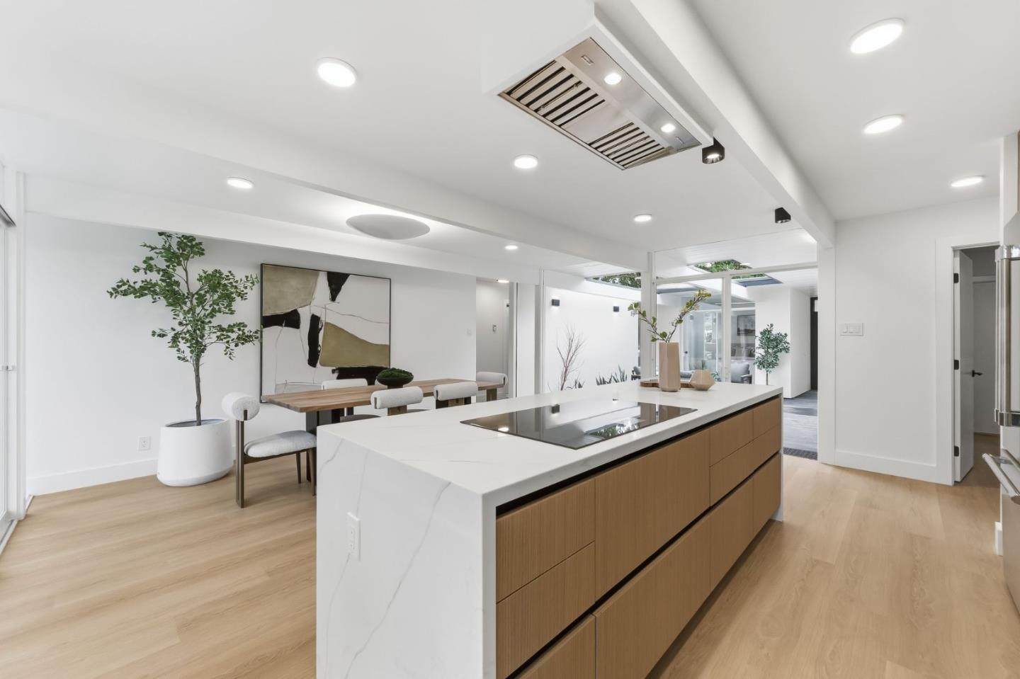 Detail Gallery Image 19 of 42 For 1907 Ticonderoga Dr, San Mateo,  CA 94402 - 4 Beds | 2/1 Baths