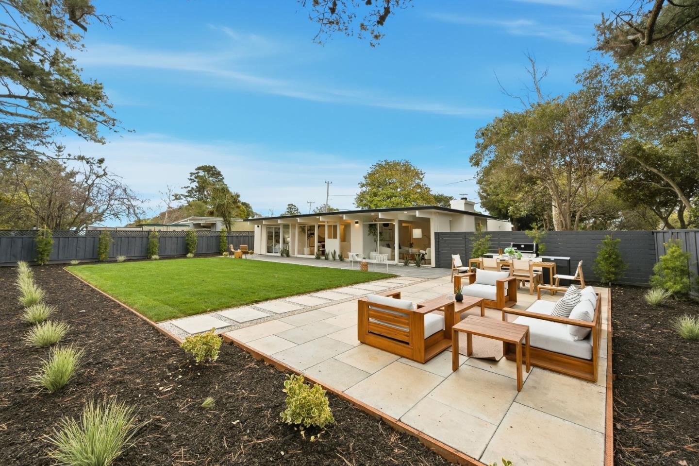 Detail Gallery Image 39 of 42 For 1907 Ticonderoga Dr, San Mateo,  CA 94402 - 4 Beds | 2/1 Baths