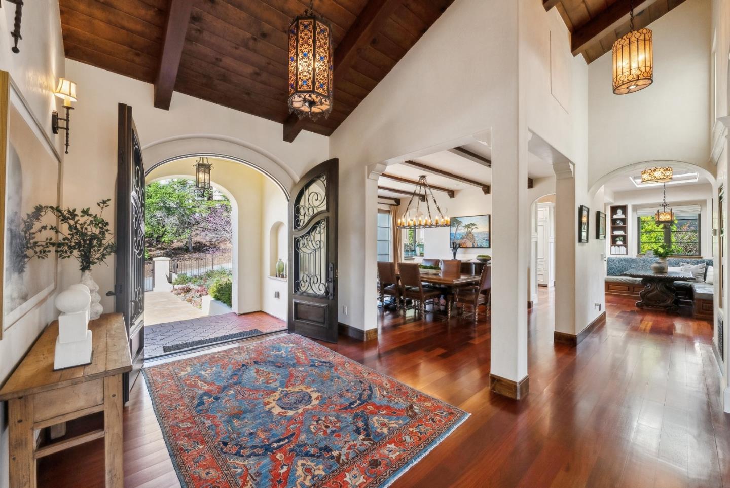 Detail Gallery Image 12 of 24 For 25 Searsville Ct, Hillsborough,  CA 94010 - 5 Beds | 4 Baths