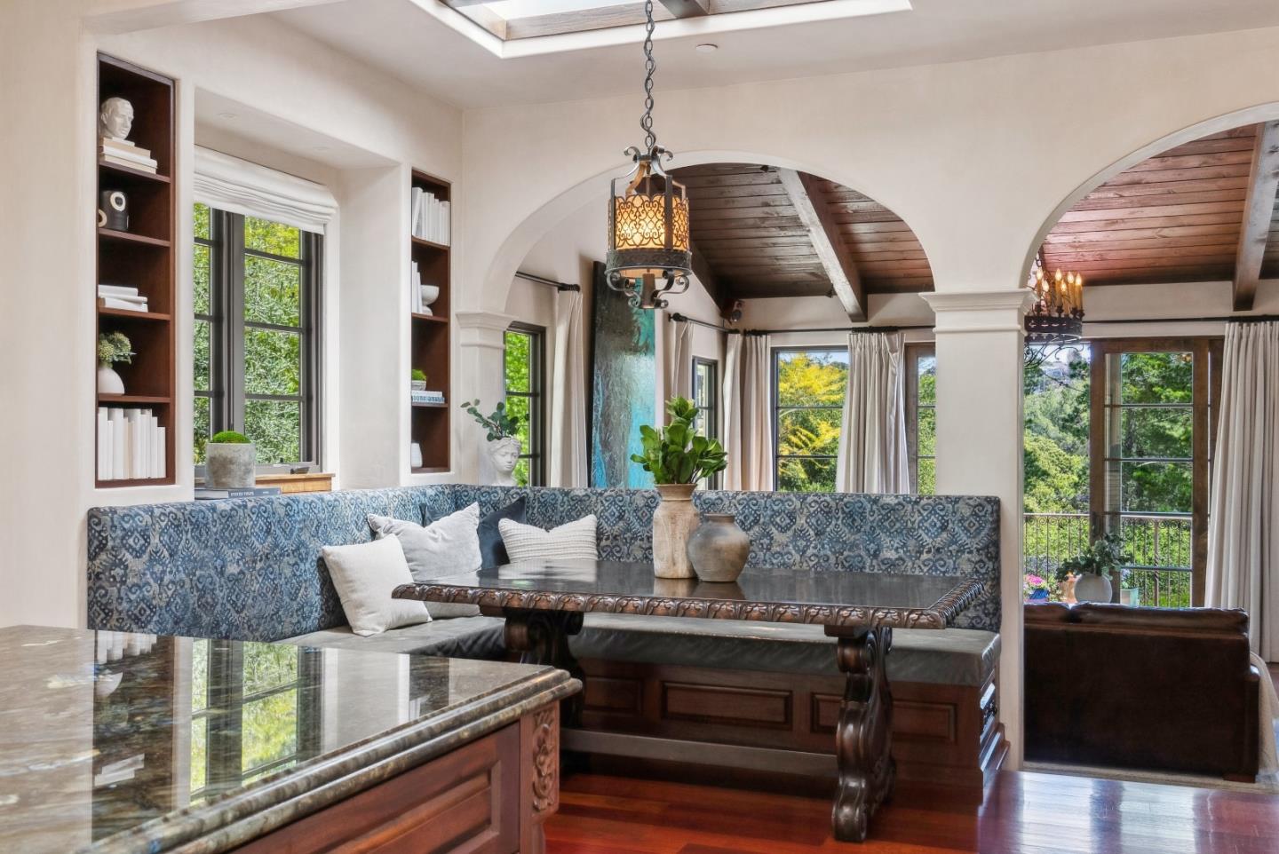 Detail Gallery Image 16 of 24 For 25 Searsville Ct, Hillsborough,  CA 94010 - 5 Beds | 4 Baths