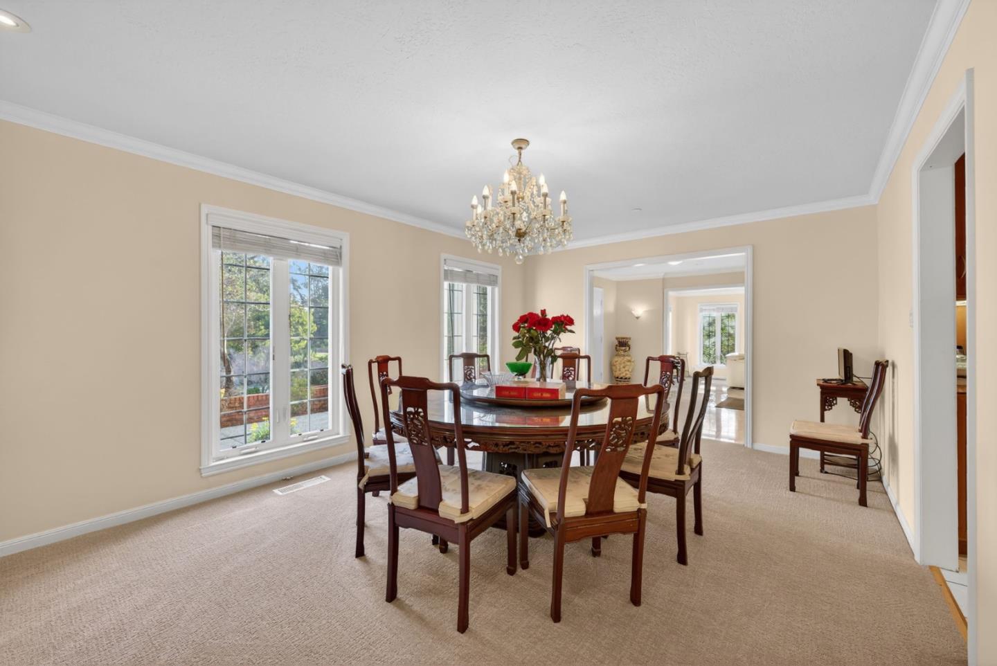 Detail Gallery Image 12 of 70 For 746 Jacaranda Cir, Hillsborough,  CA 94010 - 6 Beds | 5/1 Baths