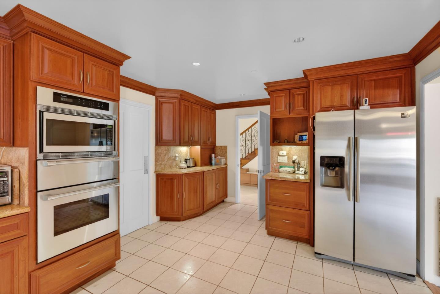 Detail Gallery Image 16 of 70 For 746 Jacaranda Cir, Hillsborough,  CA 94010 - 6 Beds | 5/1 Baths