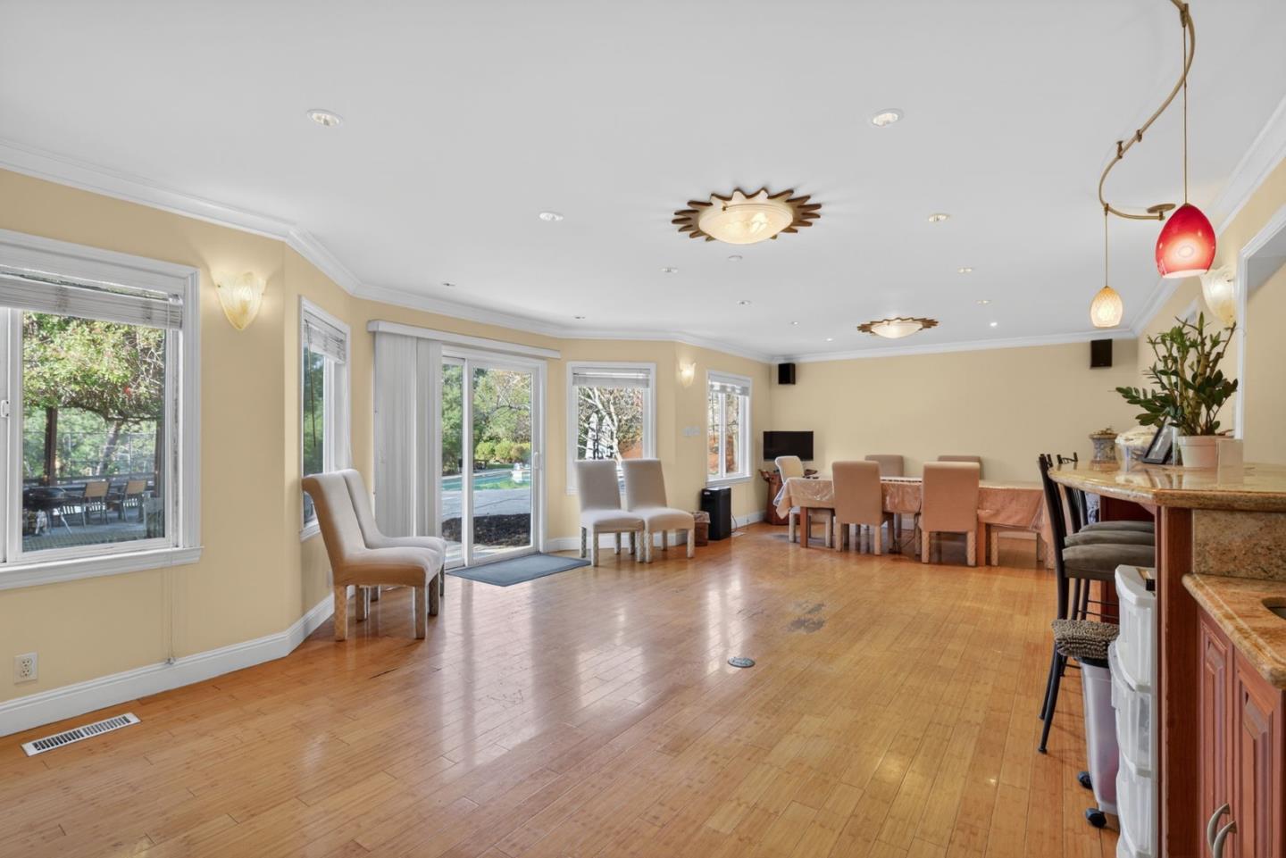 Detail Gallery Image 25 of 70 For 746 Jacaranda Cir, Hillsborough,  CA 94010 - 6 Beds | 5/1 Baths