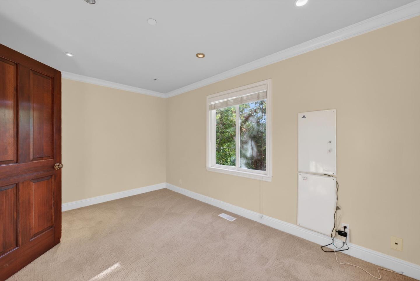 Detail Gallery Image 29 of 70 For 746 Jacaranda Cir, Hillsborough,  CA 94010 - 6 Beds | 5/1 Baths