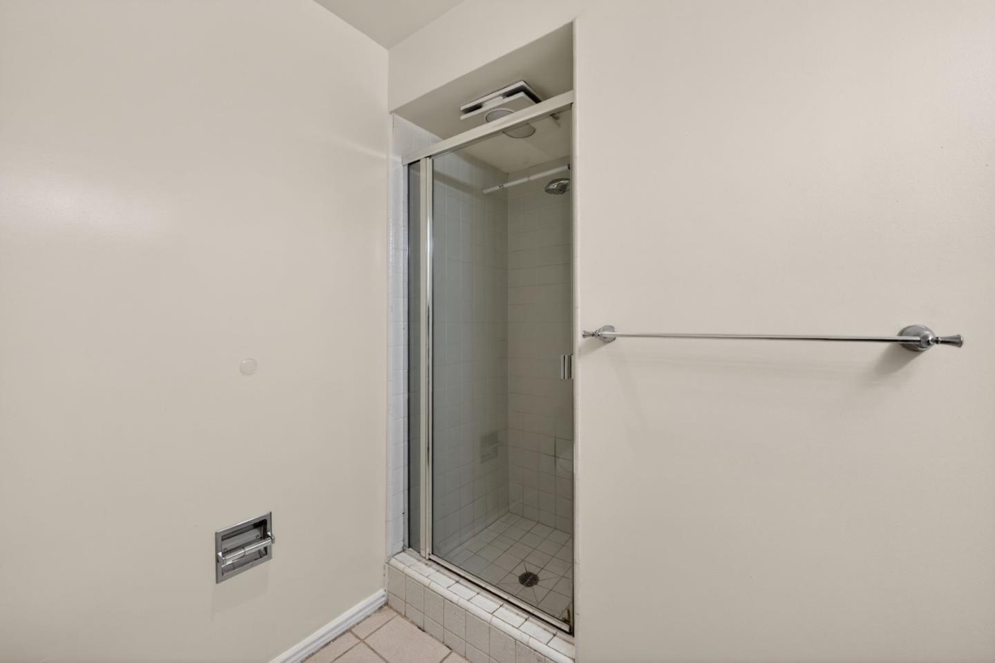 Detail Gallery Image 31 of 70 For 746 Jacaranda Cir, Hillsborough,  CA 94010 - 6 Beds | 5/1 Baths