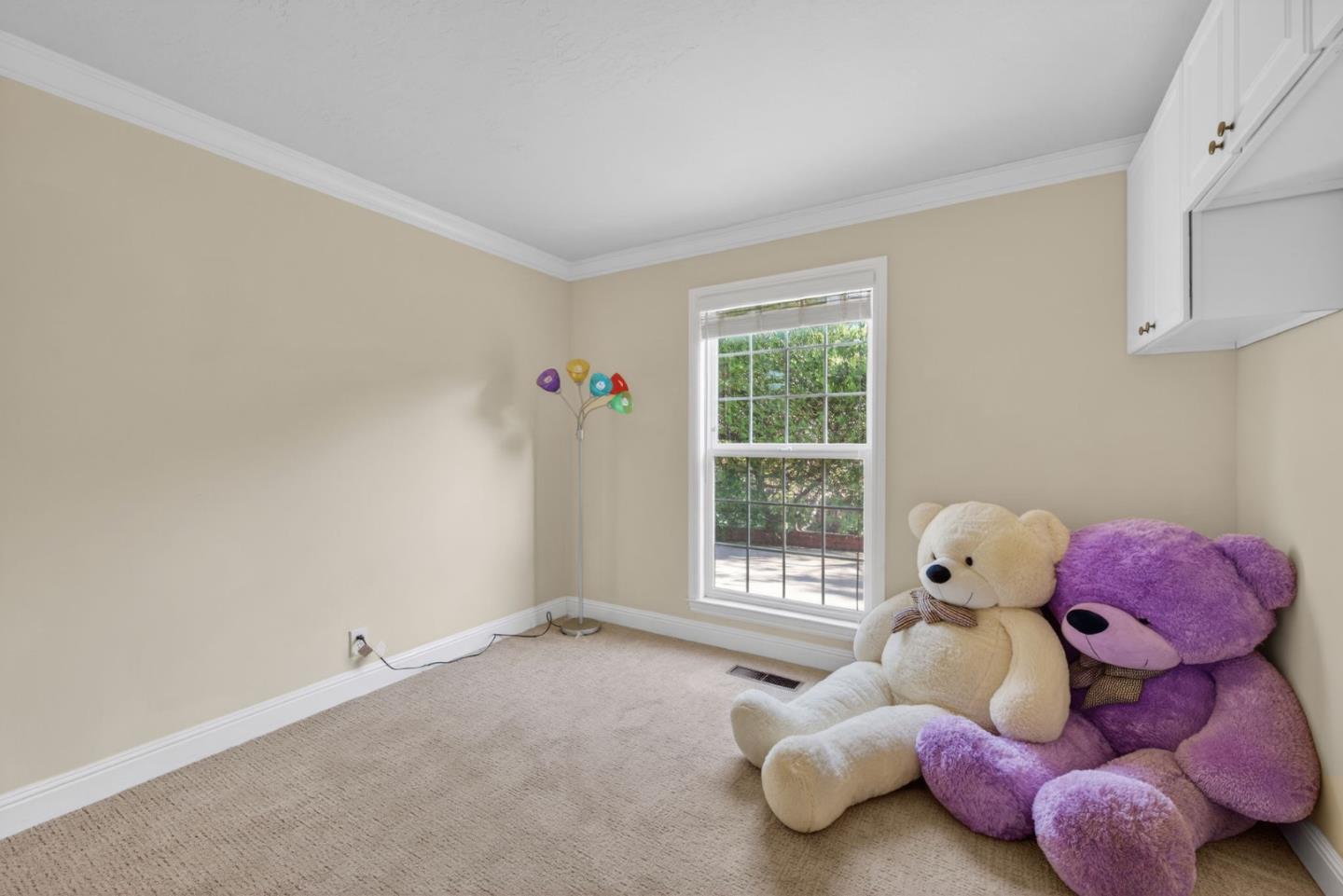 Detail Gallery Image 35 of 70 For 746 Jacaranda Cir, Hillsborough,  CA 94010 - 6 Beds | 5/1 Baths