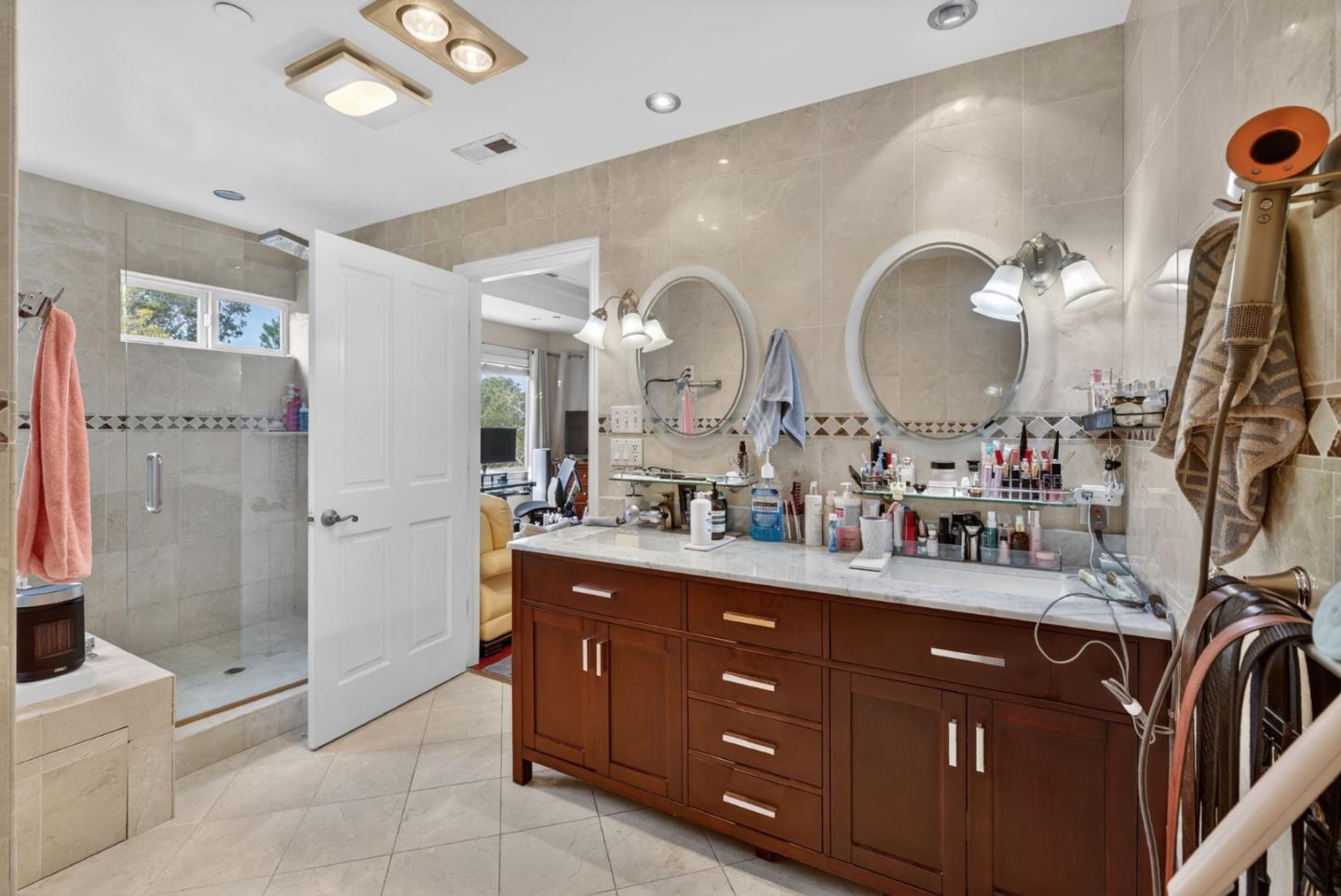 Detail Gallery Image 40 of 70 For 746 Jacaranda Cir, Hillsborough,  CA 94010 - 6 Beds | 5/1 Baths