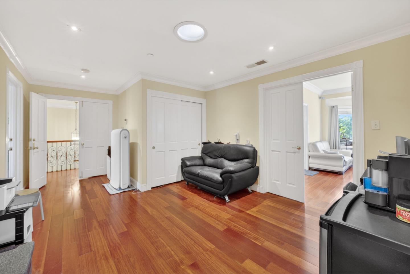 Detail Gallery Image 45 of 70 For 746 Jacaranda Cir, Hillsborough,  CA 94010 - 6 Beds | 5/1 Baths