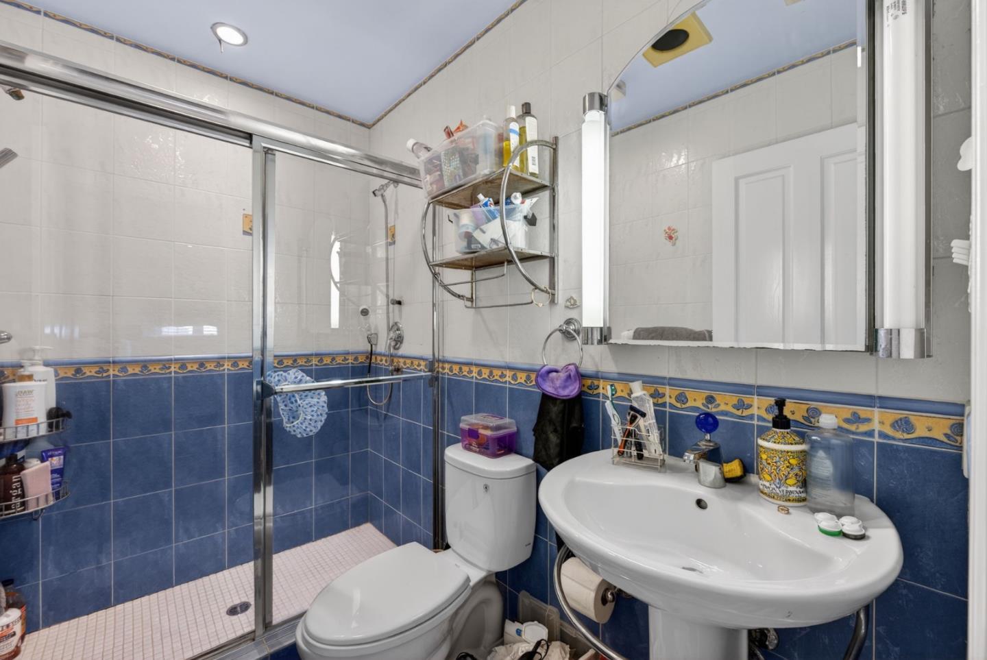 Detail Gallery Image 50 of 70 For 746 Jacaranda Cir, Hillsborough,  CA 94010 - 6 Beds | 5/1 Baths