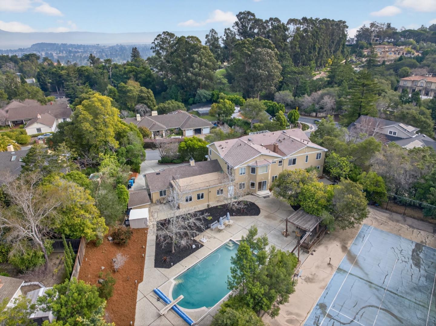 Detail Gallery Image 65 of 70 For 746 Jacaranda Cir, Hillsborough,  CA 94010 - 6 Beds | 5/1 Baths