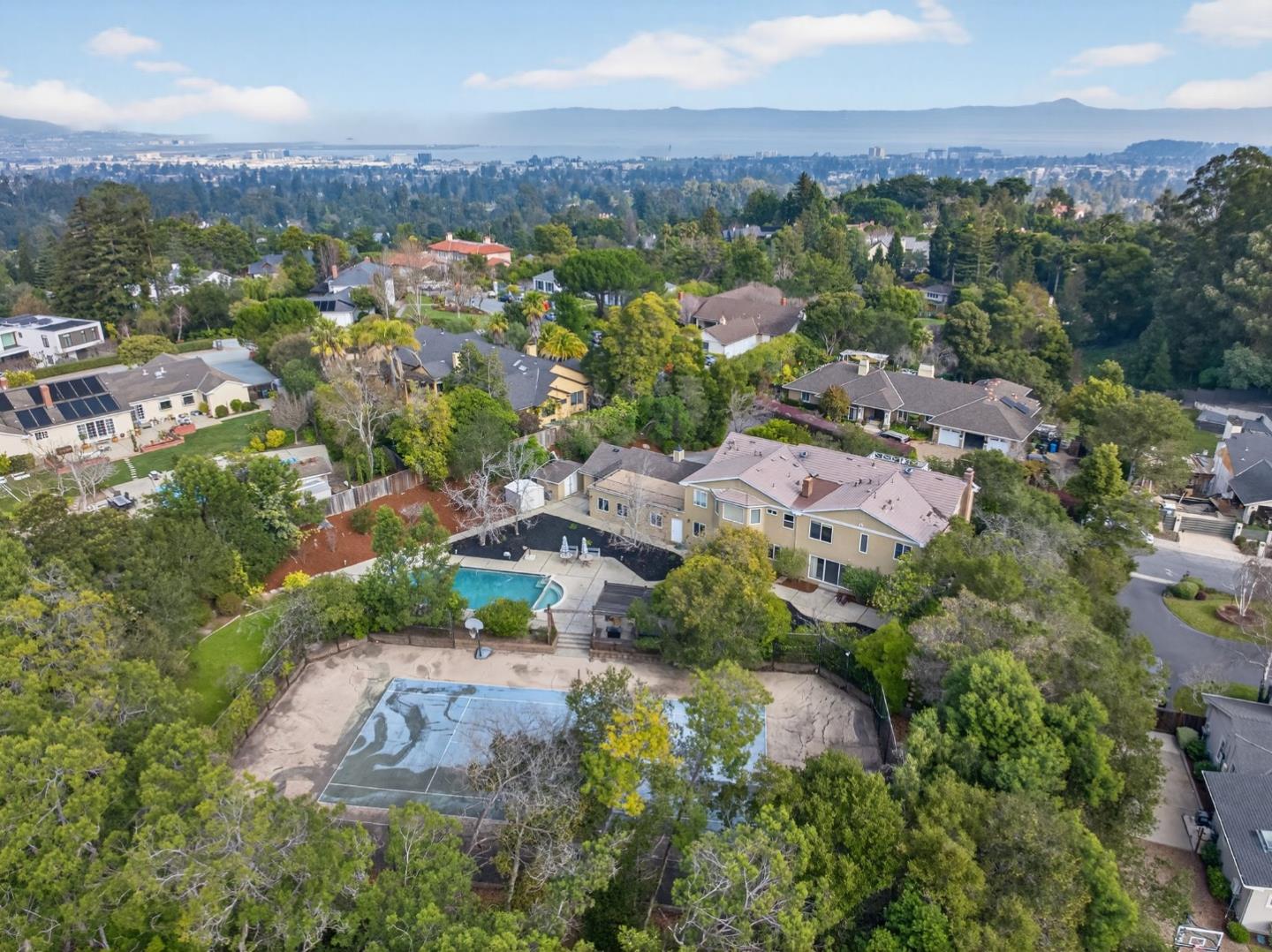 Detail Gallery Image 67 of 70 For 746 Jacaranda Cir, Hillsborough,  CA 94010 - 6 Beds | 5/1 Baths