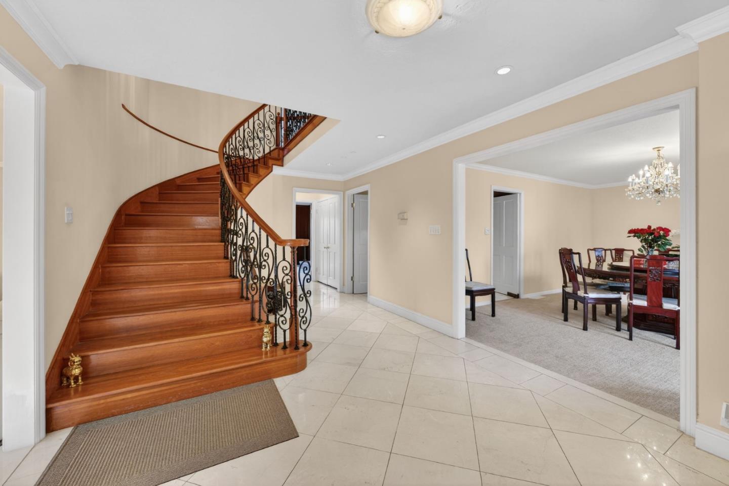 Detail Gallery Image 8 of 70 For 746 Jacaranda Cir, Hillsborough,  CA 94010 - 6 Beds | 5/1 Baths