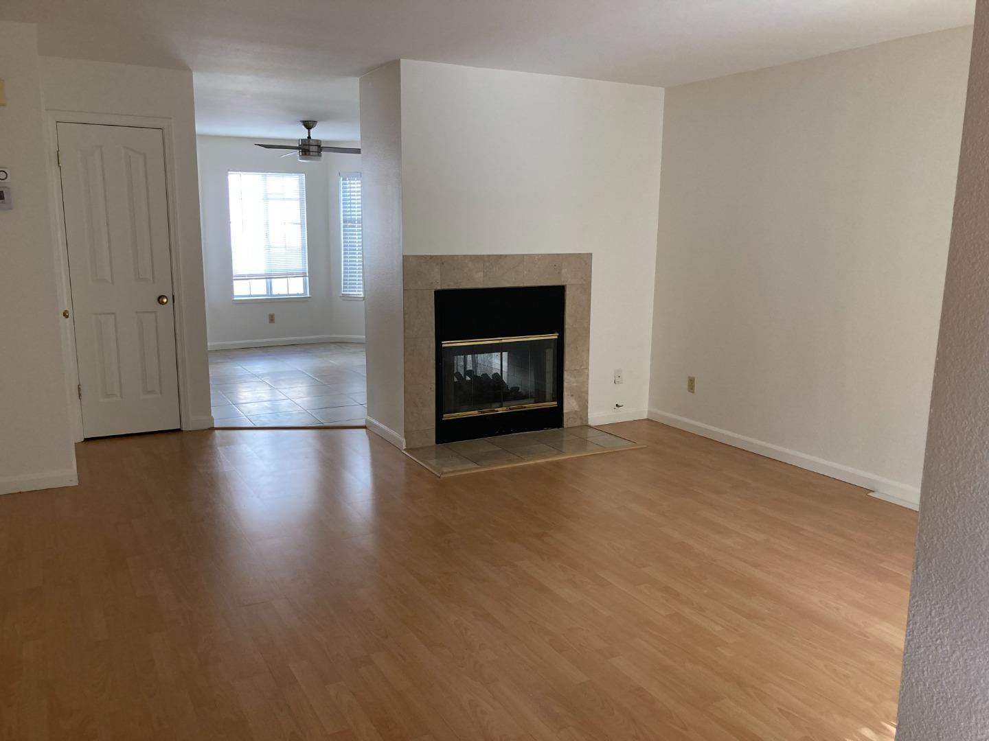 Detail Gallery Image 3 of 6 For 3673 S Bascom Ave, Campbell,  CA 95008 - 2 Beds | 2/1 Baths