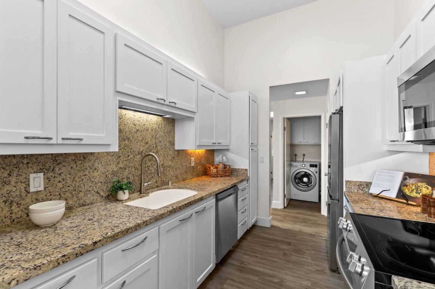 Detail Gallery Image 17 of 28 For 614 Portofino Ln, Foster City,  CA 94404 - 2 Beds | 2 Baths