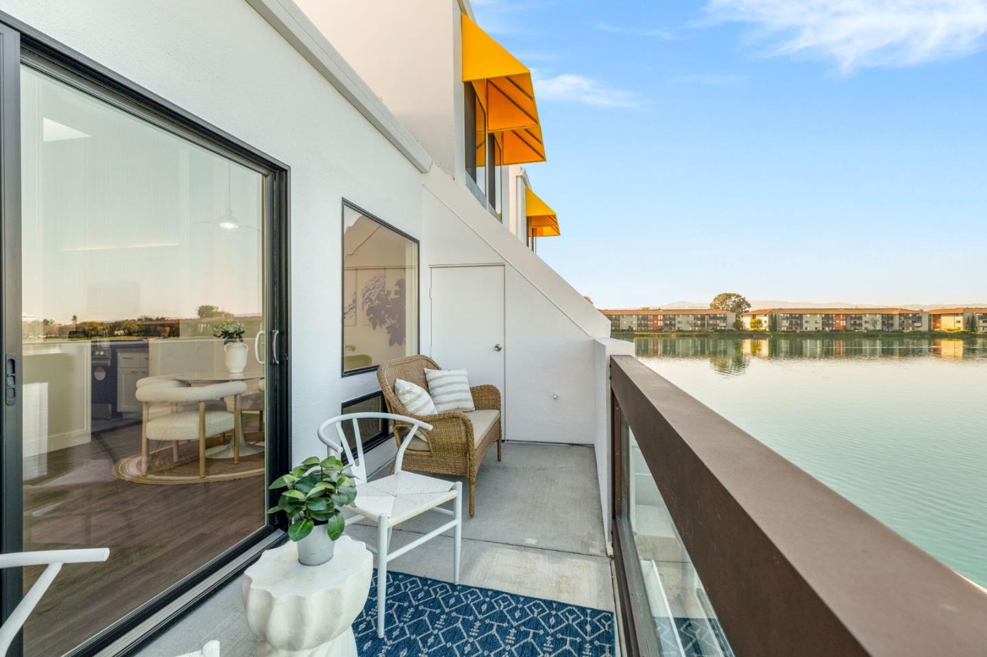 Detail Gallery Image 5 of 28 For 614 Portofino Ln, Foster City,  CA 94404 - 2 Beds | 2 Baths