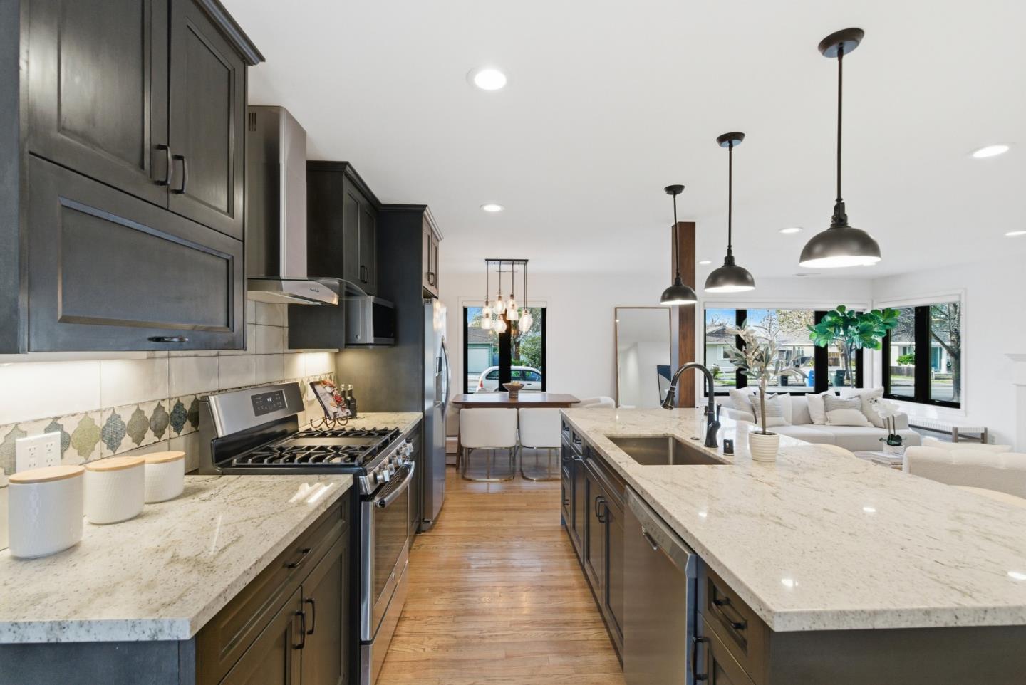 Detail Gallery Image 15 of 56 For 1120 17th Ave, Redwood City,  CA 94063 - 3 Beds | 2 Baths