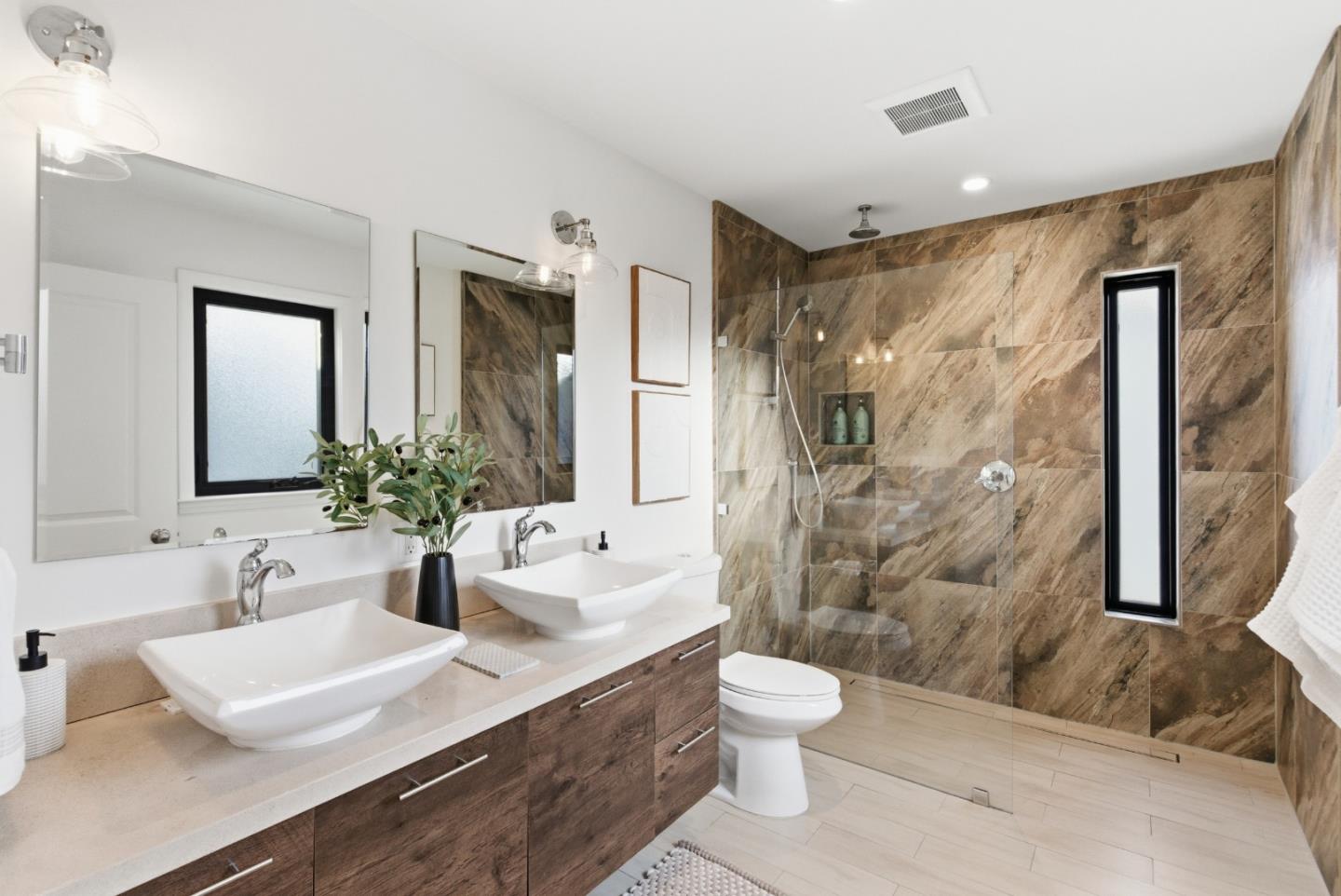 Detail Gallery Image 24 of 56 For 1120 17th Ave, Redwood City,  CA 94063 - 3 Beds | 2 Baths