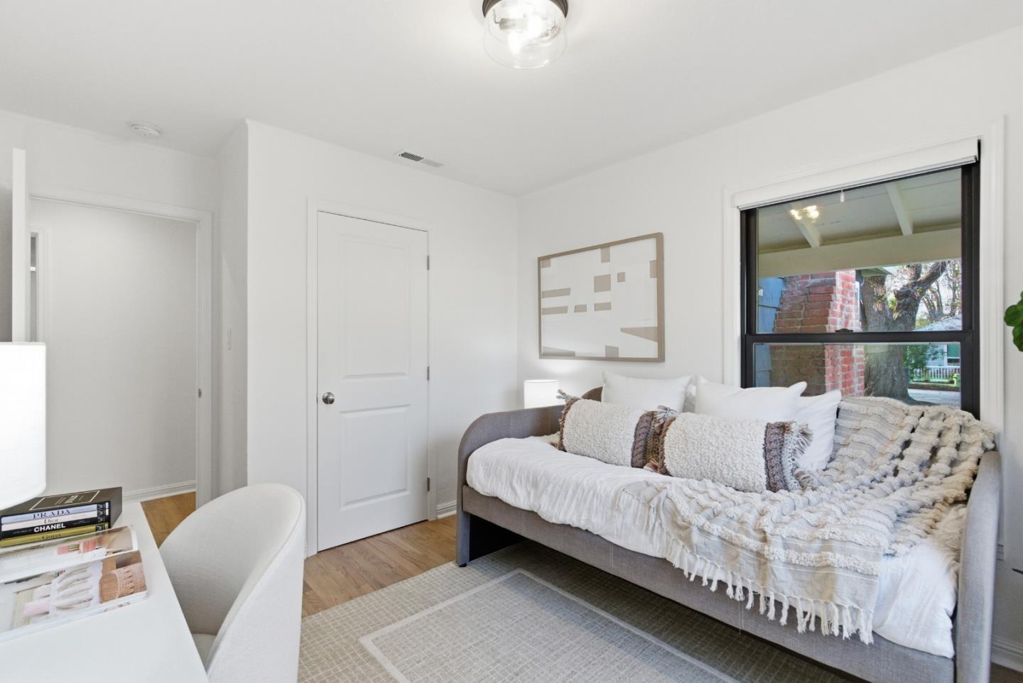 Detail Gallery Image 31 of 56 For 1120 17th Ave, Redwood City,  CA 94063 - 3 Beds | 2 Baths