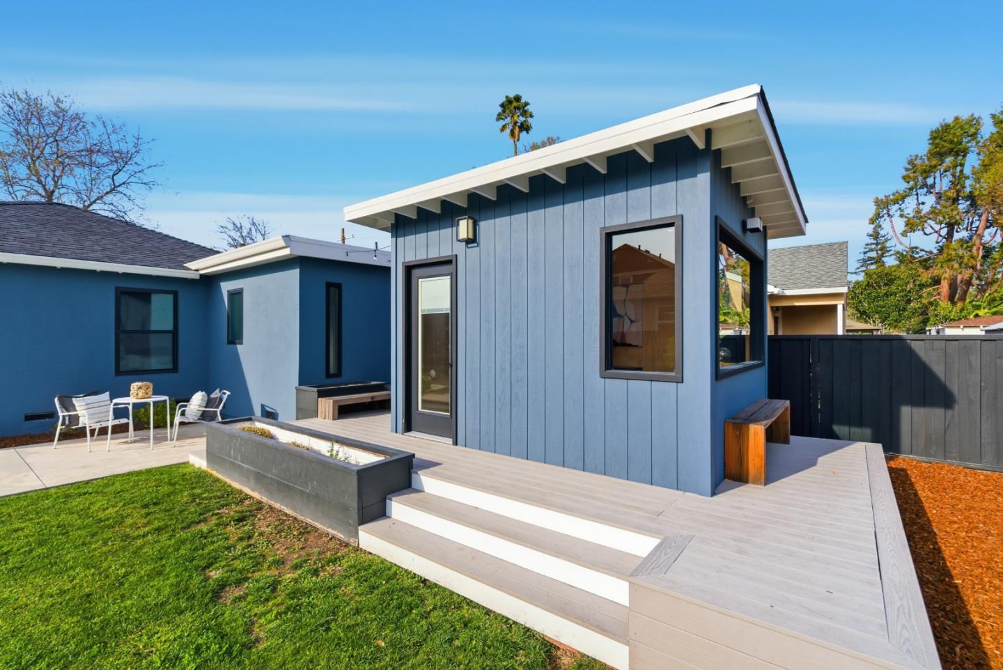 Detail Gallery Image 37 of 56 For 1120 17th Ave, Redwood City,  CA 94063 - 3 Beds | 2 Baths