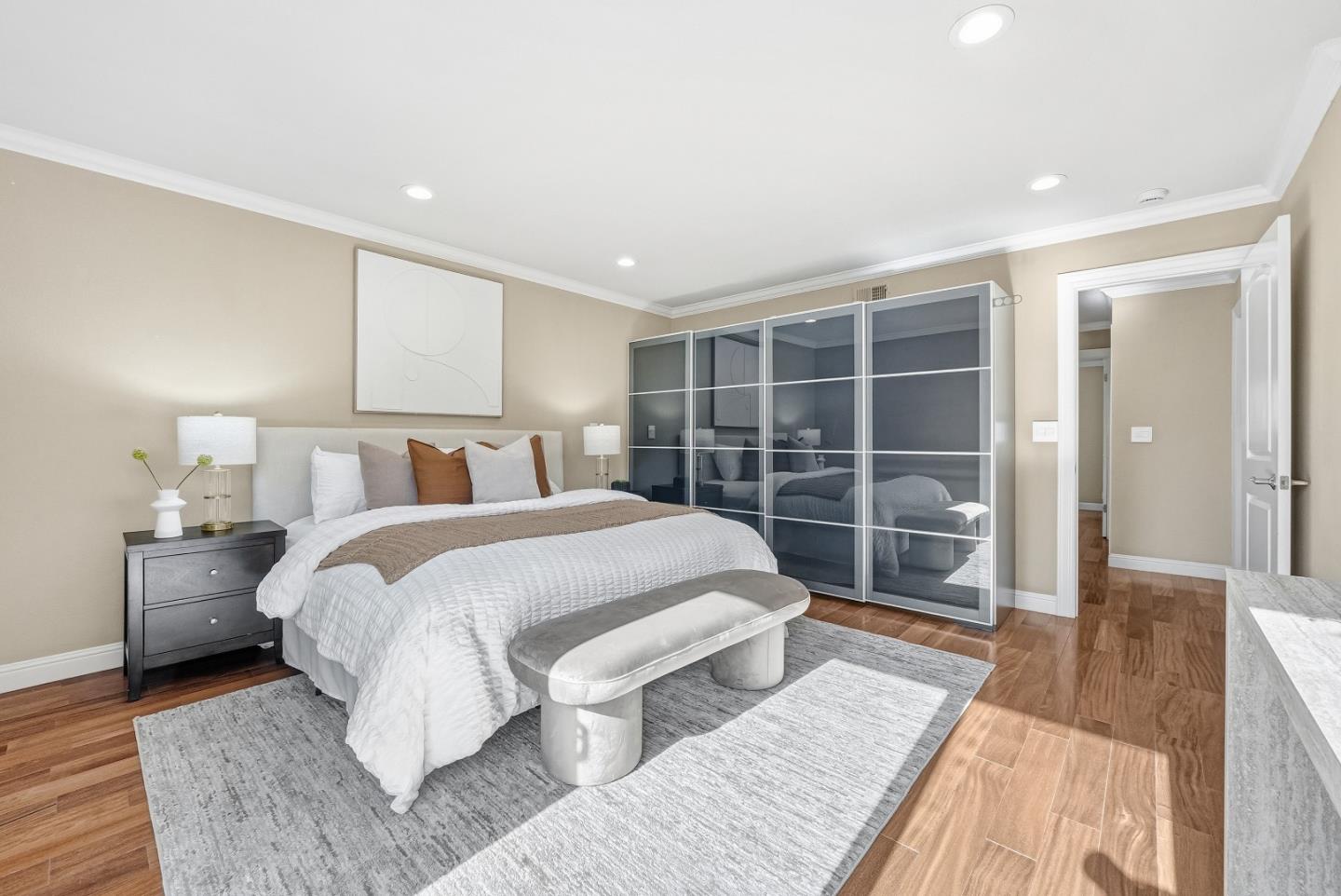 Detail Gallery Image 15 of 38 For 950 Boranda Ave #12,  Mountain View,  CA 94040 - 3 Beds | 2/1 Baths