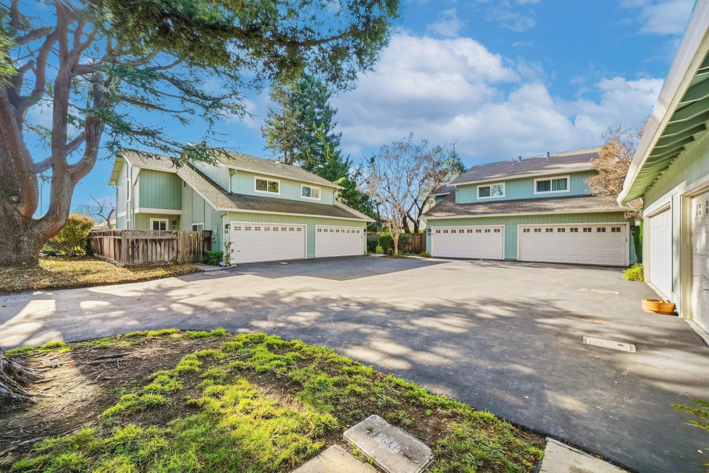 Detail Gallery Image 32 of 38 For 950 Boranda Ave #12,  Mountain View,  CA 94040 - 3 Beds | 2/1 Baths