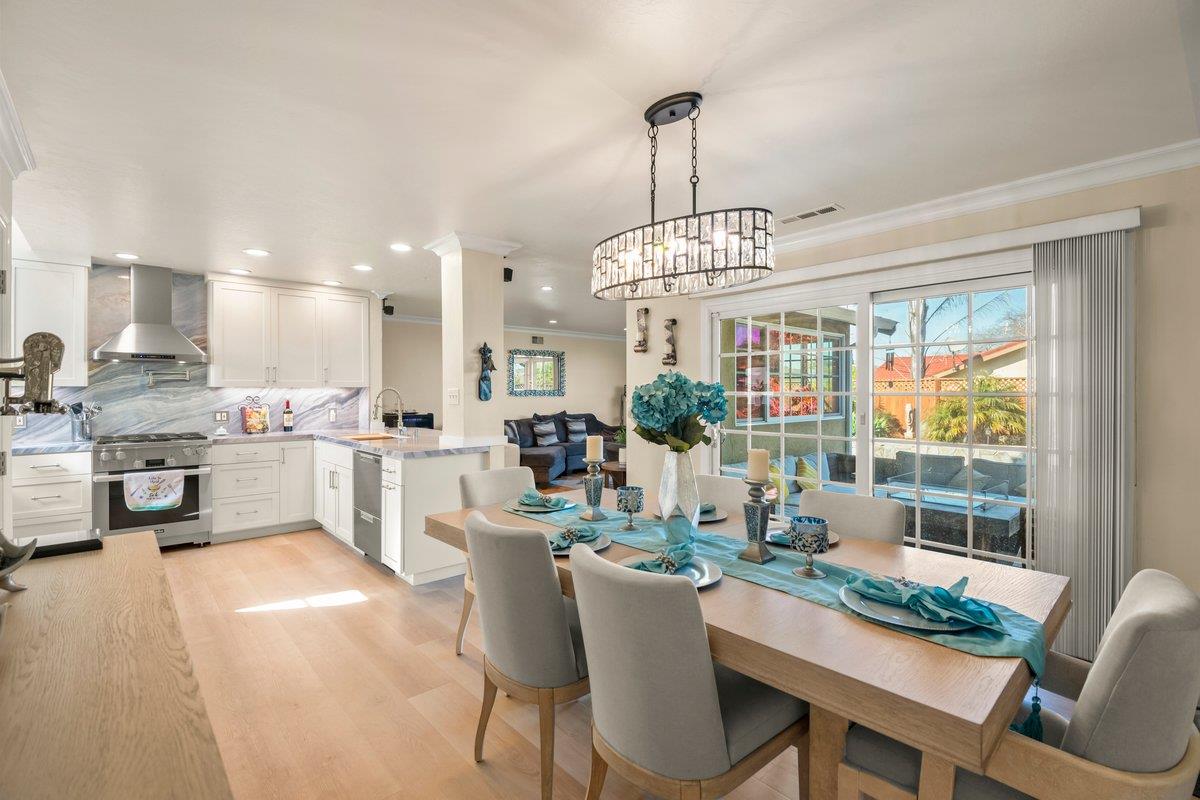 Detail Gallery Image 4 of 16 For 2901 Mark Ave, Santa Clara,  CA 95051 - 3 Beds | 2 Baths