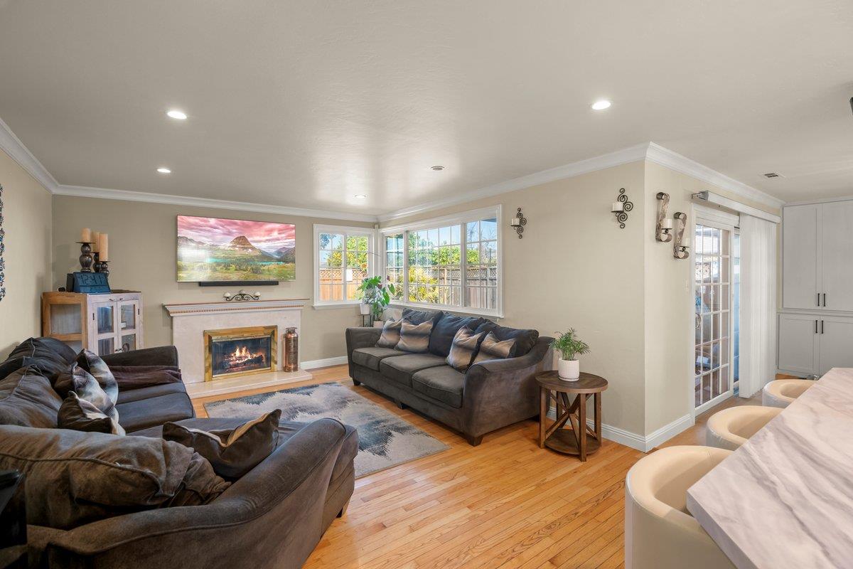 Detail Gallery Image 5 of 16 For 2901 Mark Ave, Santa Clara,  CA 95051 - 3 Beds | 2 Baths