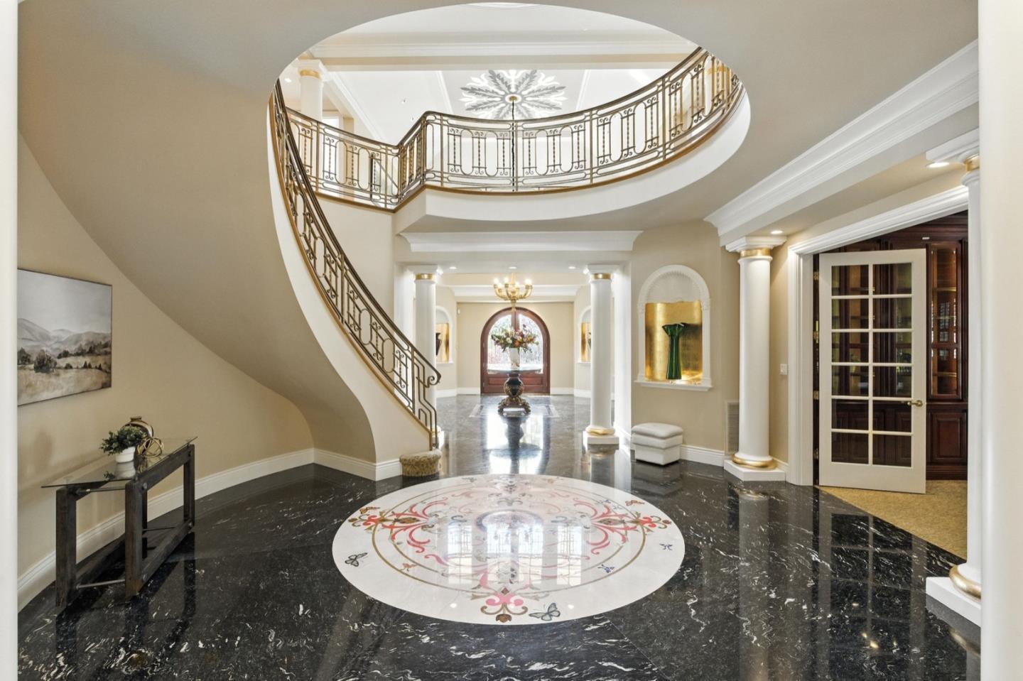 Detail Gallery Image 11 of 43 For 90 Broadacres Rd, Atherton,  CA 94027 - 6 Beds | 6/2 Baths