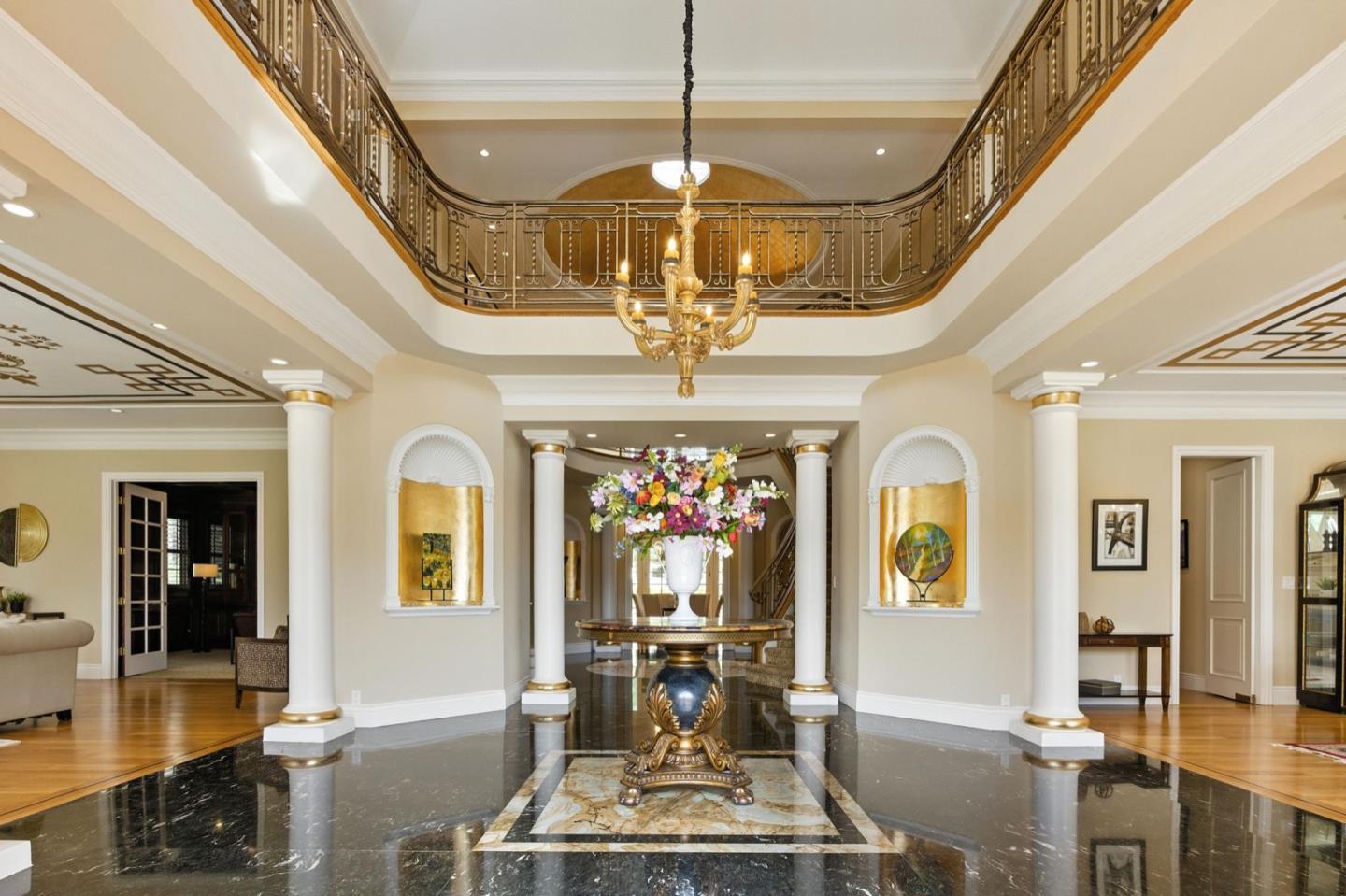 Detail Gallery Image 3 of 43 For 90 Broadacres Rd, Atherton,  CA 94027 - 6 Beds | 6/2 Baths