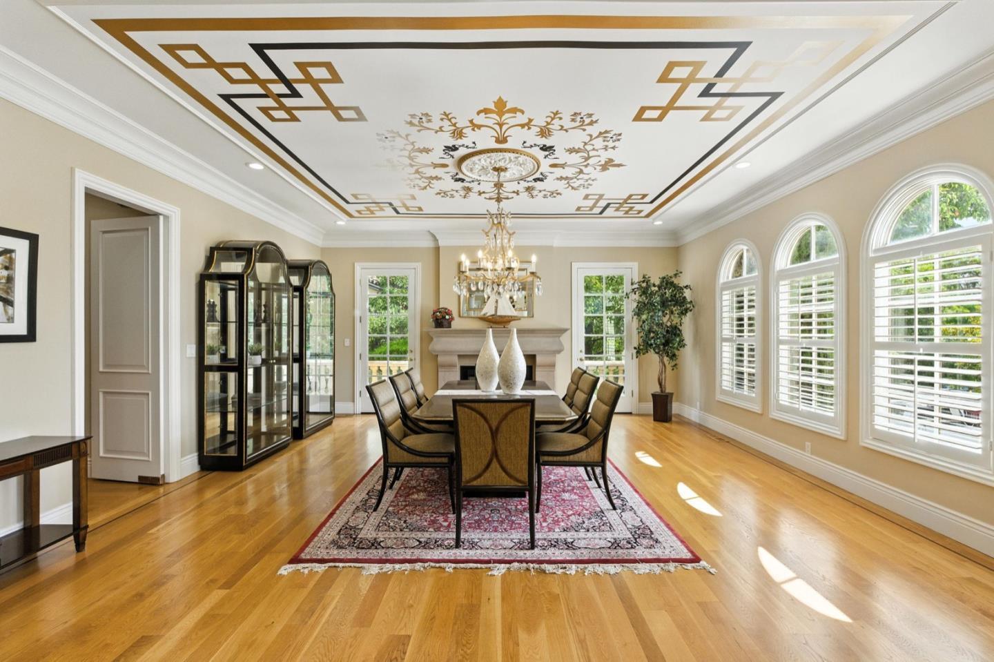 Detail Gallery Image 8 of 43 For 90 Broadacres Rd, Atherton,  CA 94027 - 6 Beds | 6/2 Baths