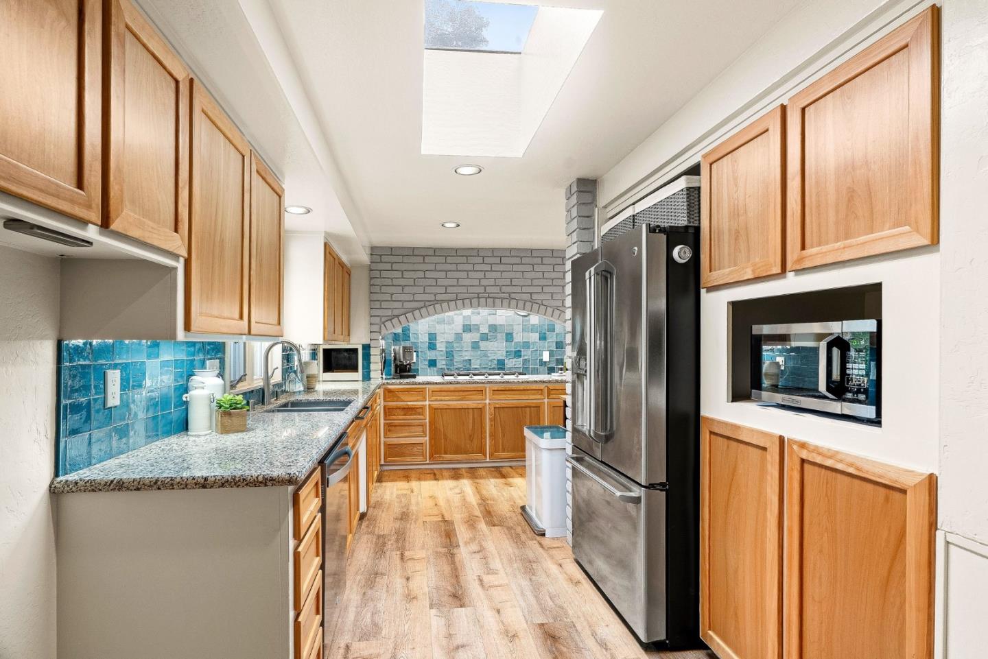 Detail Gallery Image 15 of 50 For 111 Ponderosa Dr, Santa Cruz,  CA 95060 - 4 Beds | 2/1 Baths