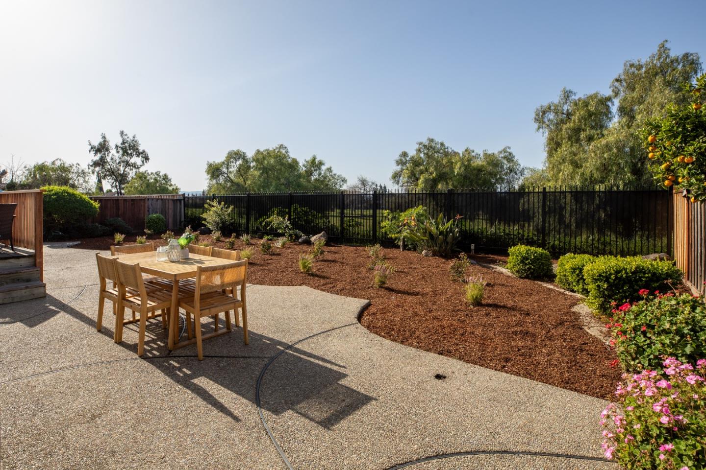 Detail Gallery Image 30 of 41 For 933 Foxridge Way, San Jose,  CA 95133 - 4 Beds | 3 Baths