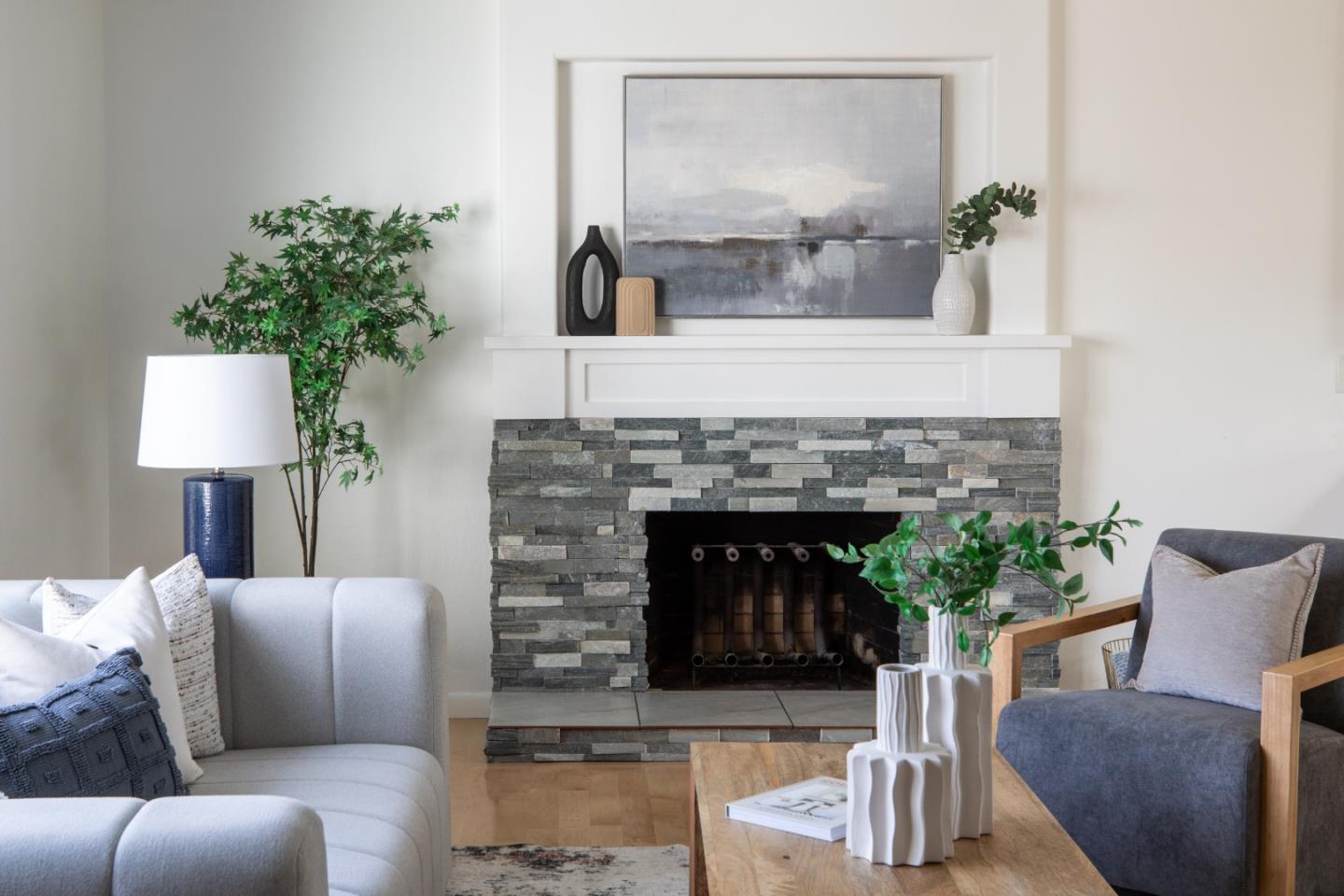 Detail Gallery Image 5 of 41 For 933 Foxridge Way, San Jose,  CA 95133 - 4 Beds | 3 Baths