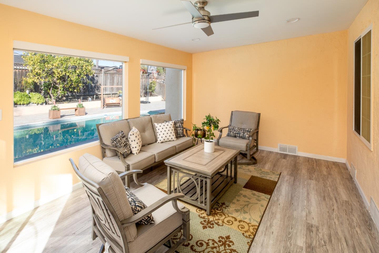 Detail Gallery Image 14 of 34 For 6139 Meridian (Quiet Side) Ave, San Jose,  CA 95120 - 4 Beds | 2 Baths