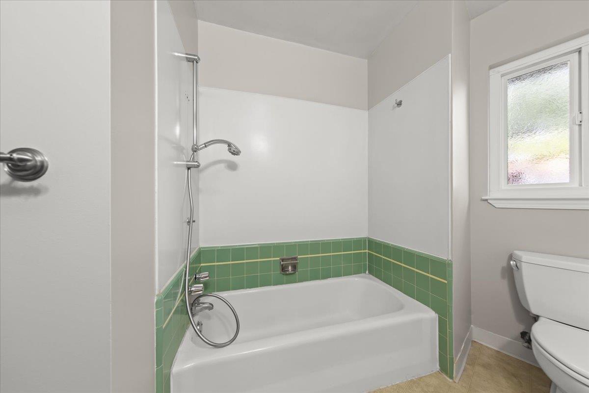 Detail Gallery Image 15 of 24 For 1687 Dalehurst Ave, Los Altos,  CA 94024 - 3 Beds | 2 Baths